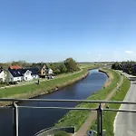 Hotel Benserhof Garni Am Hafen Hotel