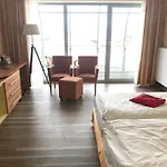 Hotel Benserhof Garni Am Hafen Bensersiel