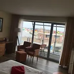 Hotel Benserhof Garni Am Hafen