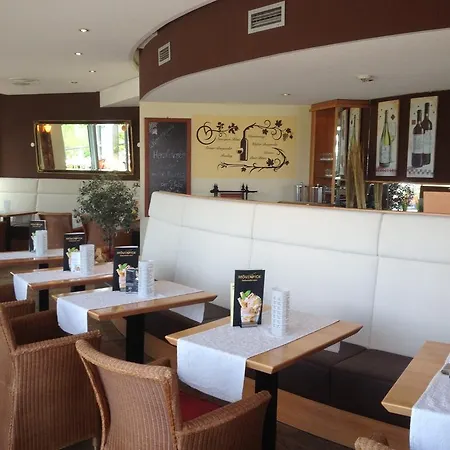 Nordseehotel Benser Hof Garni Am Hafen Bensersiel