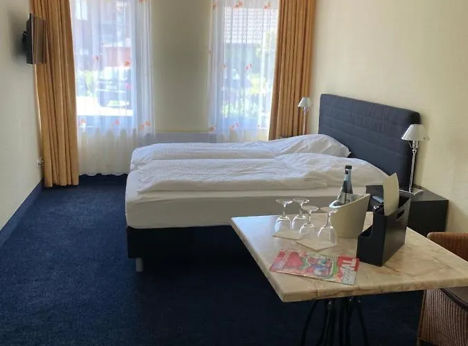 Nordseehotel Benser Hof Garni Am Hafen 酒店