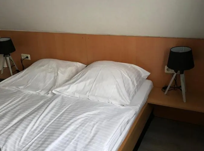 Hotel Hotel Benserhof Garni Am Hafen