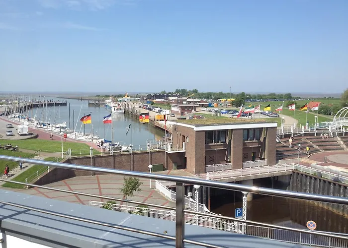 Hotel Benserhof Garni Am Hafen 3*