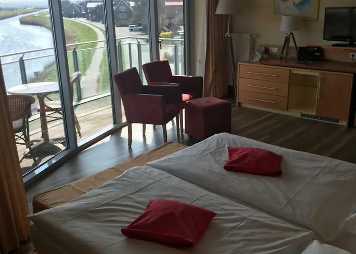 Hotel Benserhof Garni Am Hafen Hotel